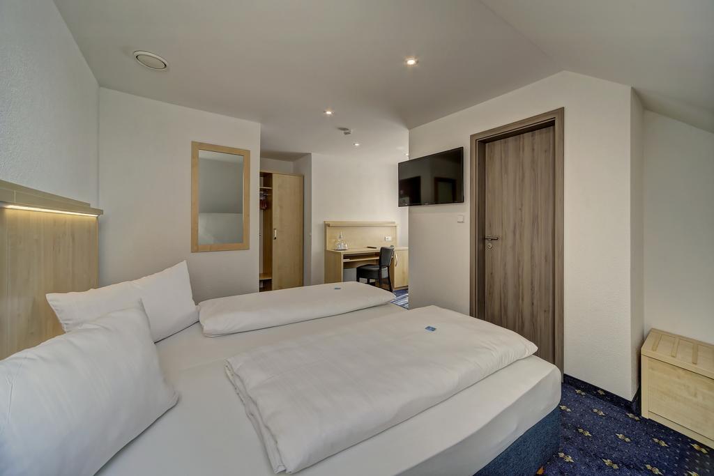 Hotel Post Weiden in der Oberpfalz Екстериор снимка