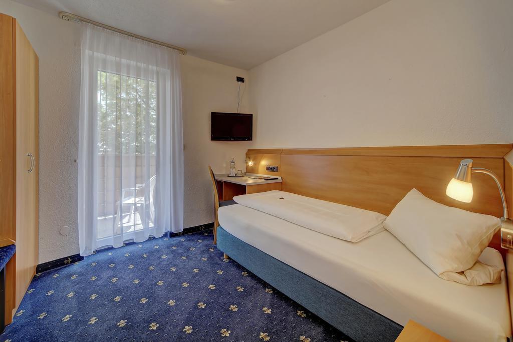 Hotel Post Weiden in der Oberpfalz Екстериор снимка